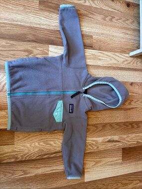 Patagonia Gray Fleece Hoodie with Mint Trim 6-12m